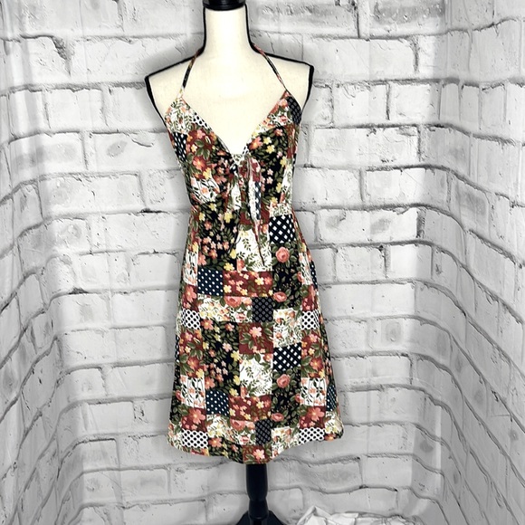 SHEIN Curve NEW Red Blue White Patchwork Pattern Tie Front Halter Dress Size 1X - Picture 1 of 7